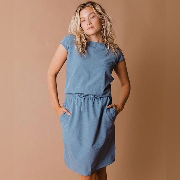 albion XL Chambray Blue Going Placed Active Short Sleeve Drawstring Dress - Picture 1 of 16